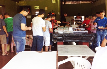 Colaboradores comemoram Dia do Trabalho com almoço Lajes Patagonia